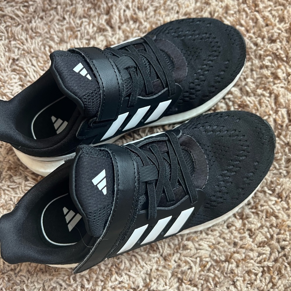 Adidas Pureboost sneakers in size 1